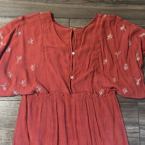 Red Francesca’s Dress - Picture 6 of 6